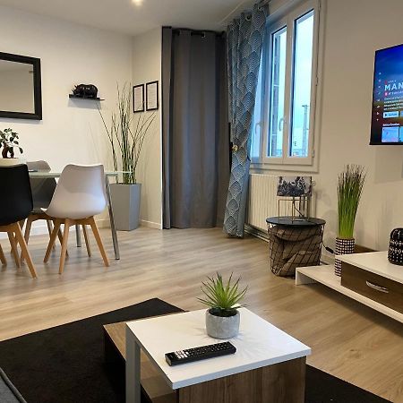 Appartement Cholet Les Halles Cote Jardin Eksteriør billede